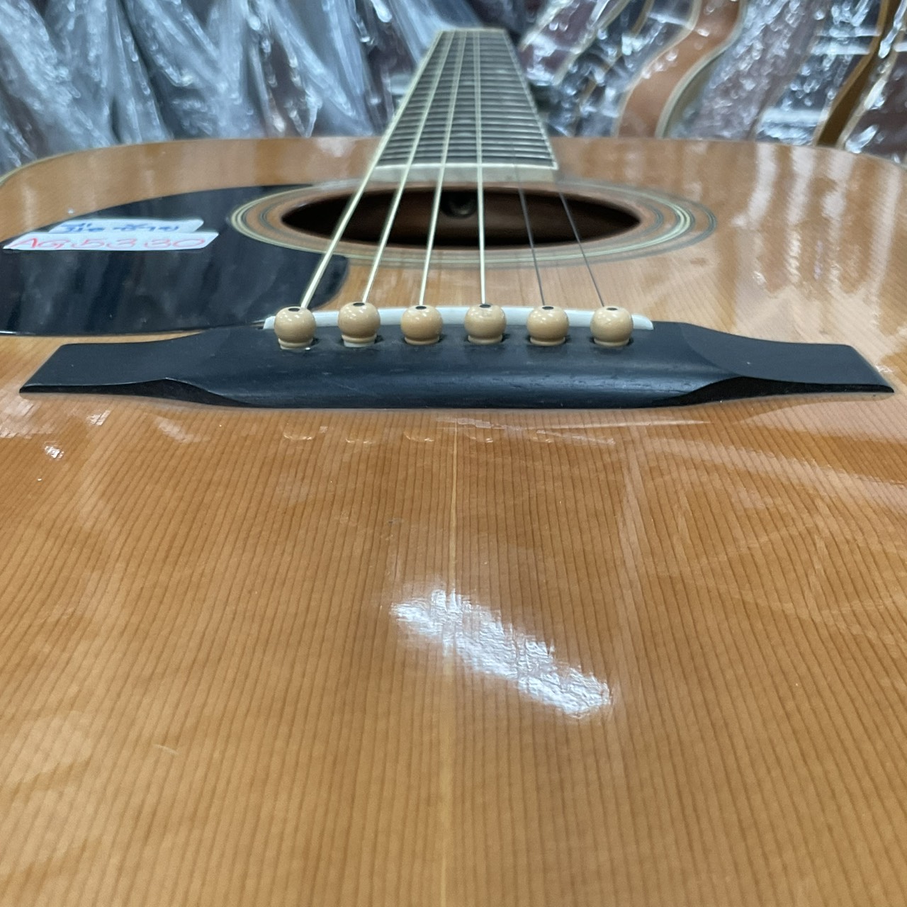 กีต้าร์โปร่ง Morris : W-20 (สำหรับมือซ้าย)