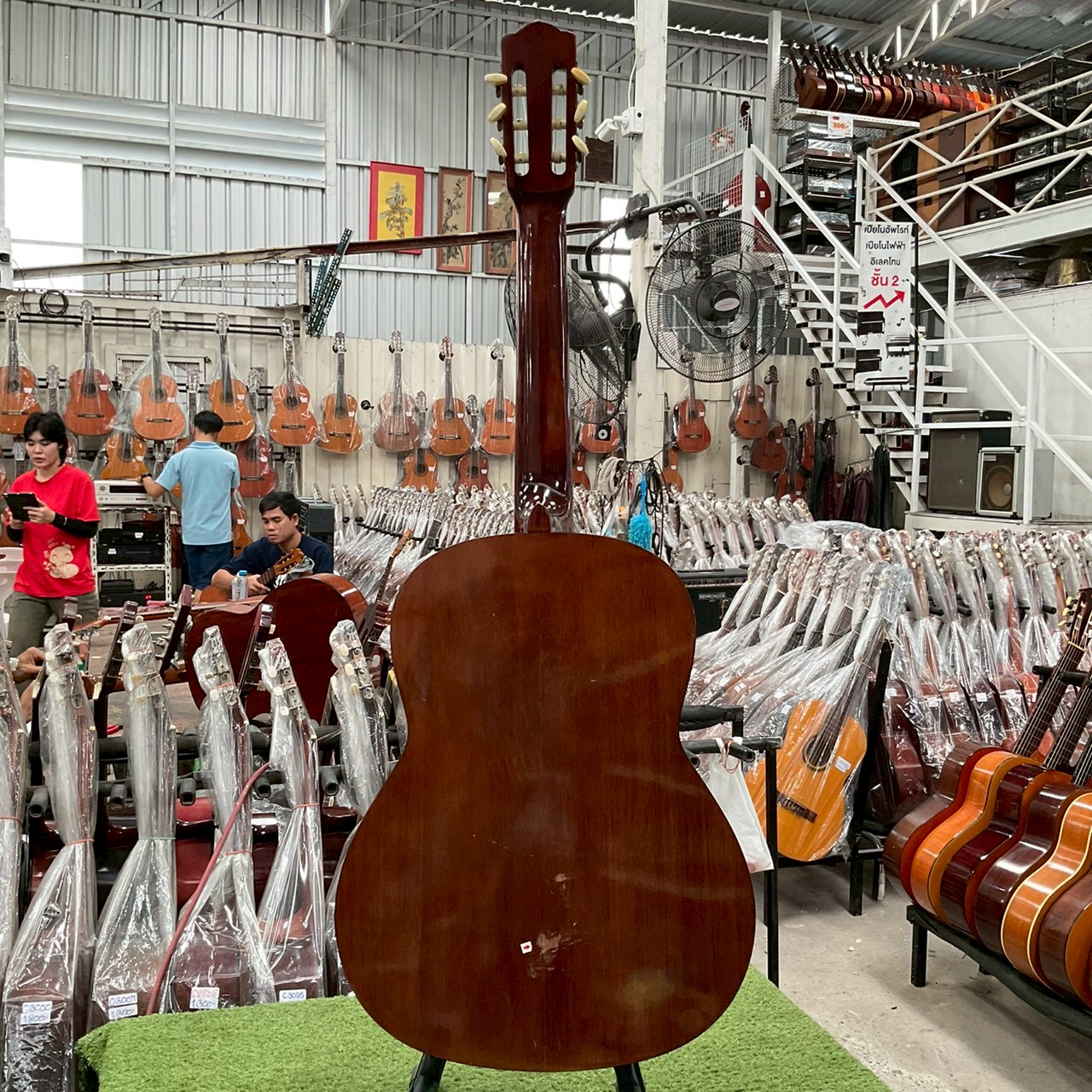 กีต้าร์คลาสสิค MONTANO : A-3