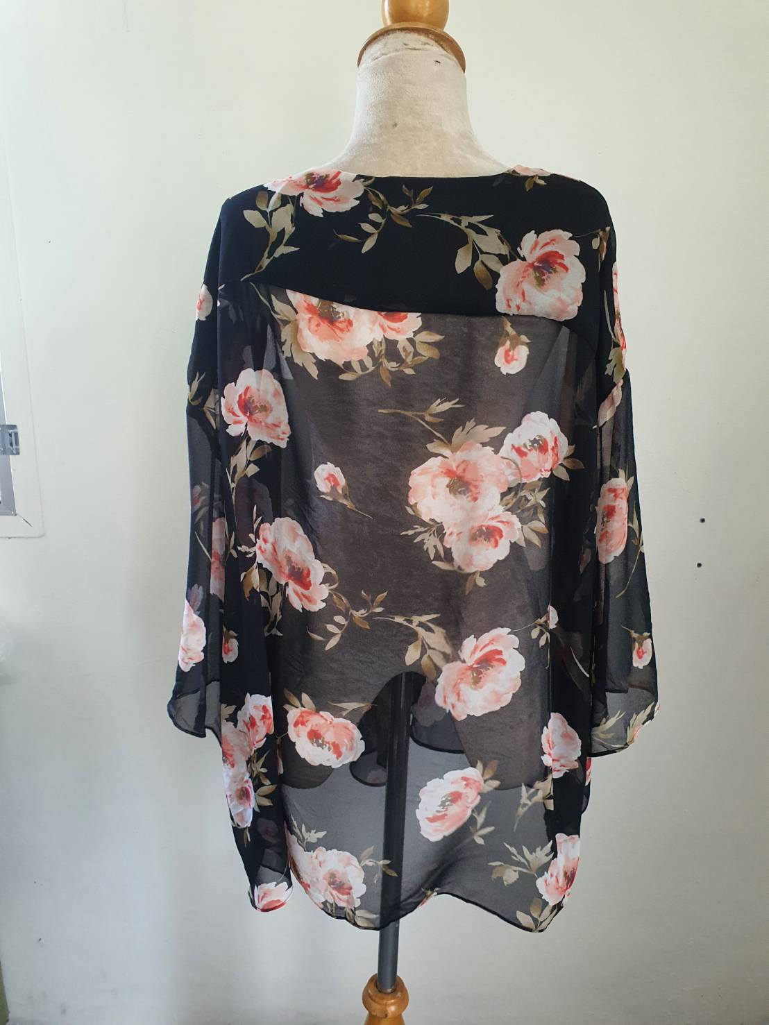 FF05579 เสือคลุม ชีฟองมือสอง สาวบอวบ สีดำลายดอกไม้ แบรนด์ MARYBELLE 3XL
