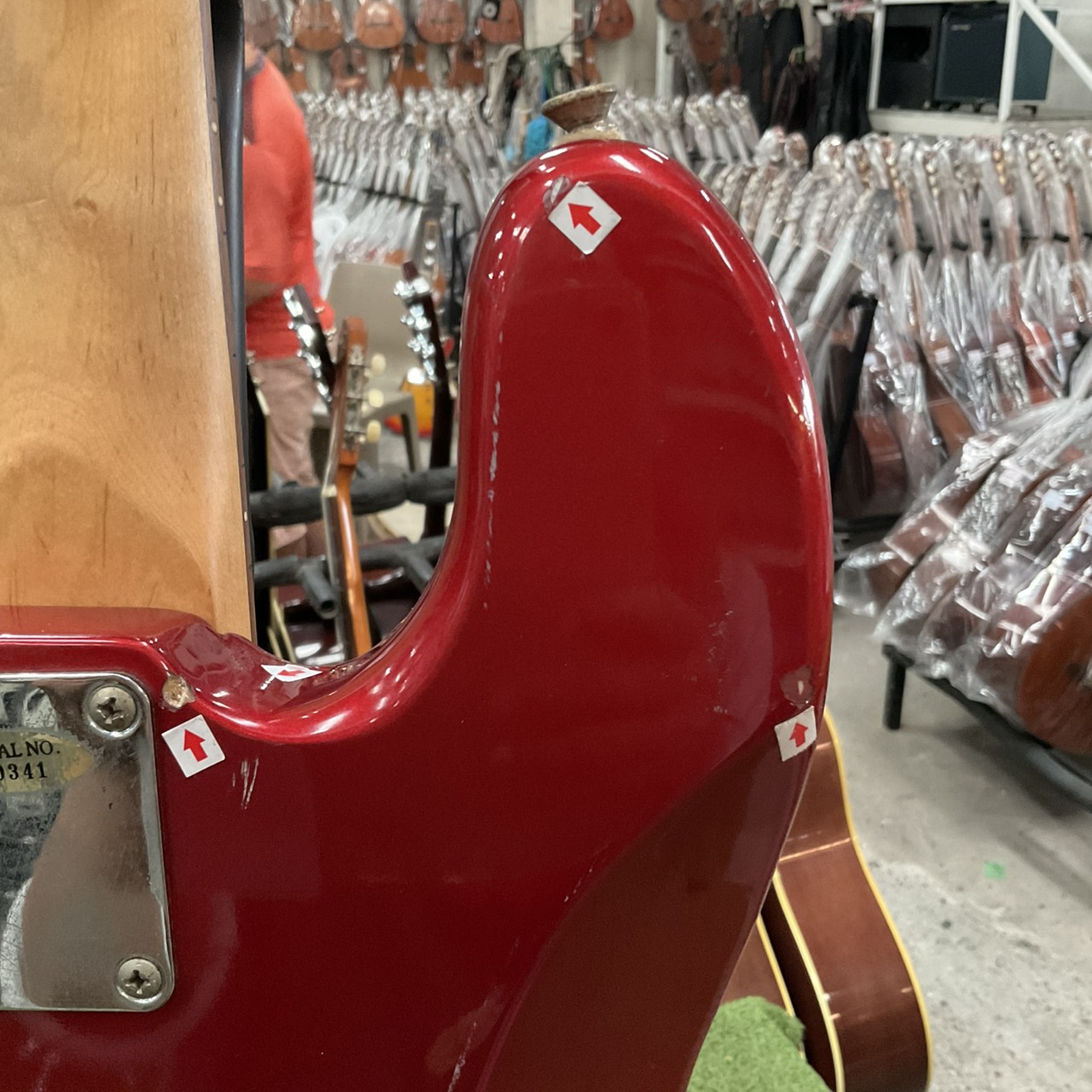 กีต้าร์เบส BUSKER'S