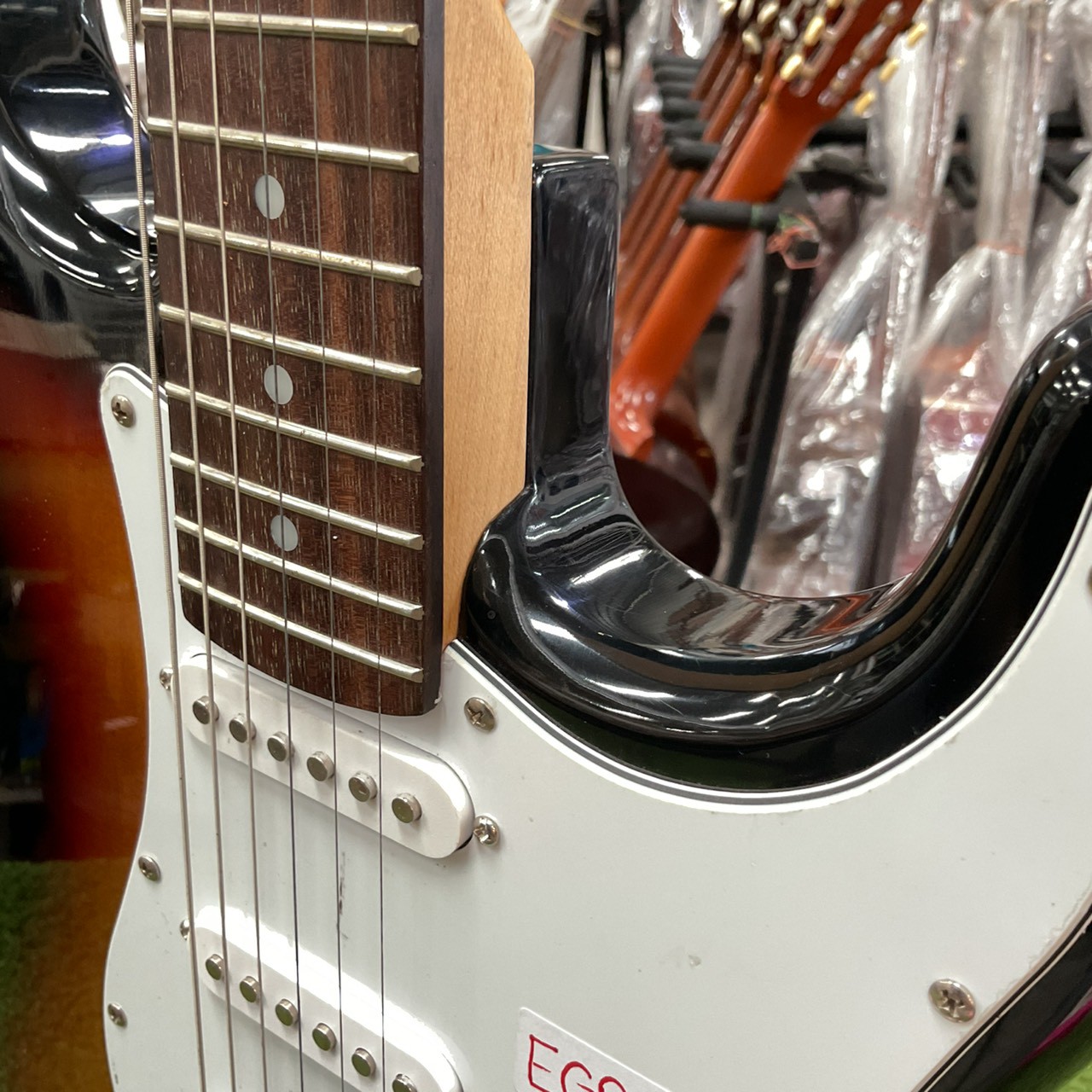 กีต้าร์ไฟฟ้า PhotoGenic