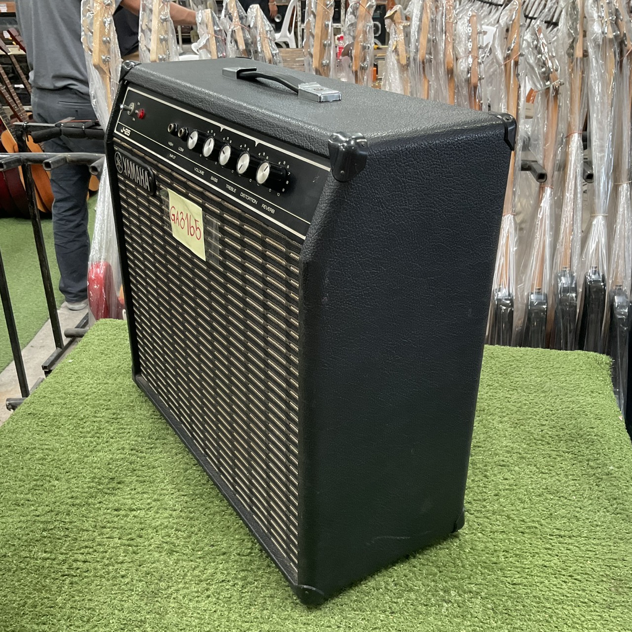 แอมป์กีต้าร์ YAMAHA : J-255