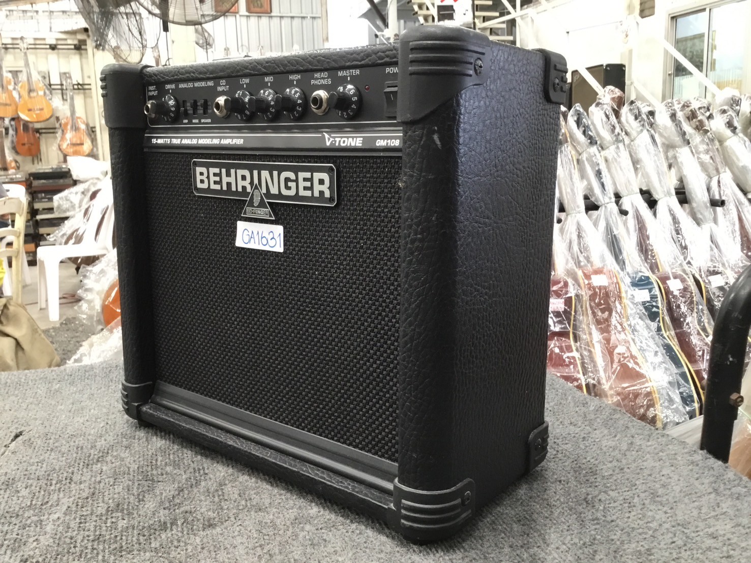 แอมป์กีต้าร์ BEHRINGER : V-TONE GM108