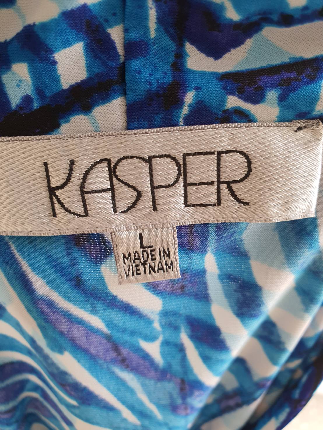 FF04127 เสื้อผ้ามือสอง สีฟ้าลาย แบรนด์ KASPER อก 40-43 นิ้ว