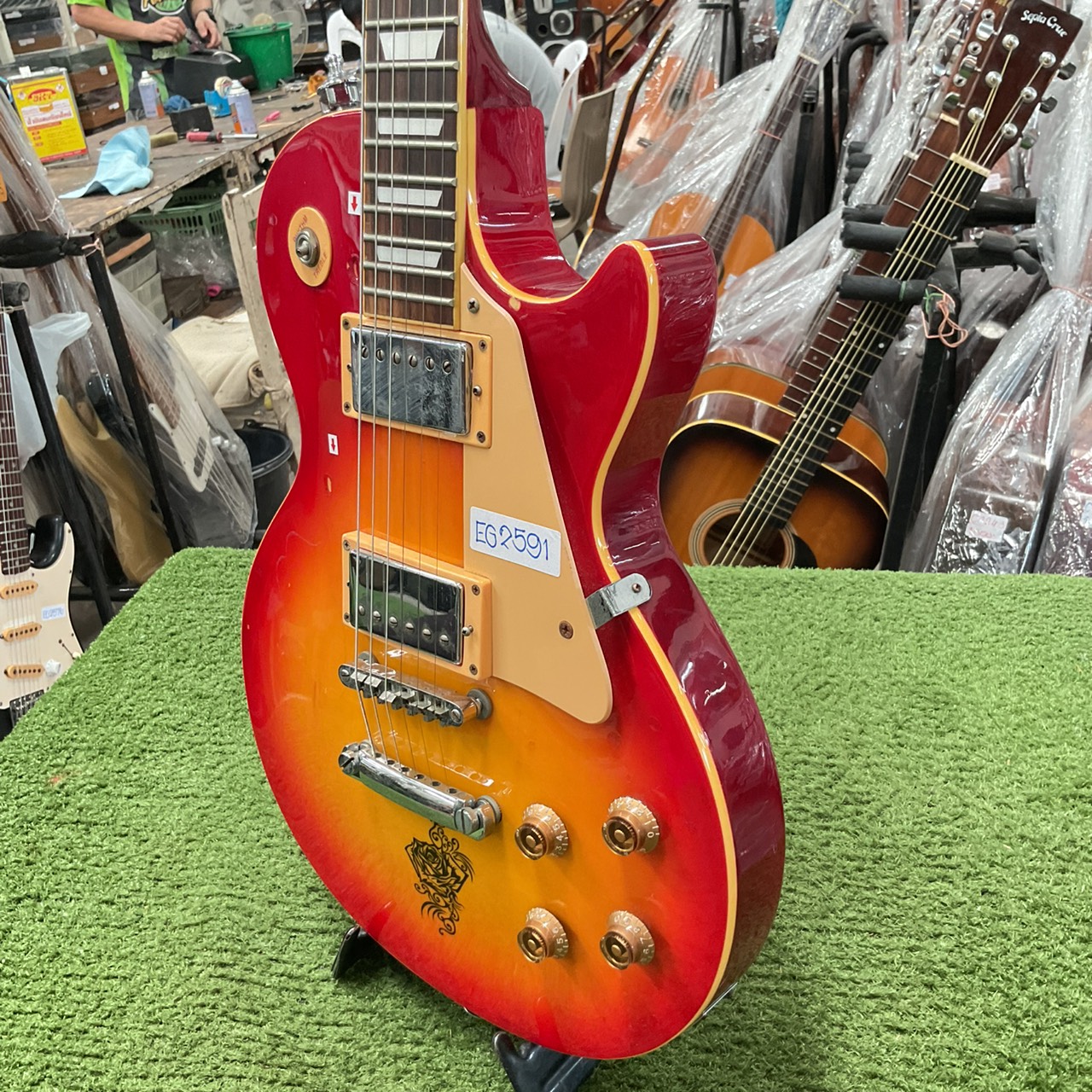 กีต้าร์ไฟฟ้า PhotoGenic