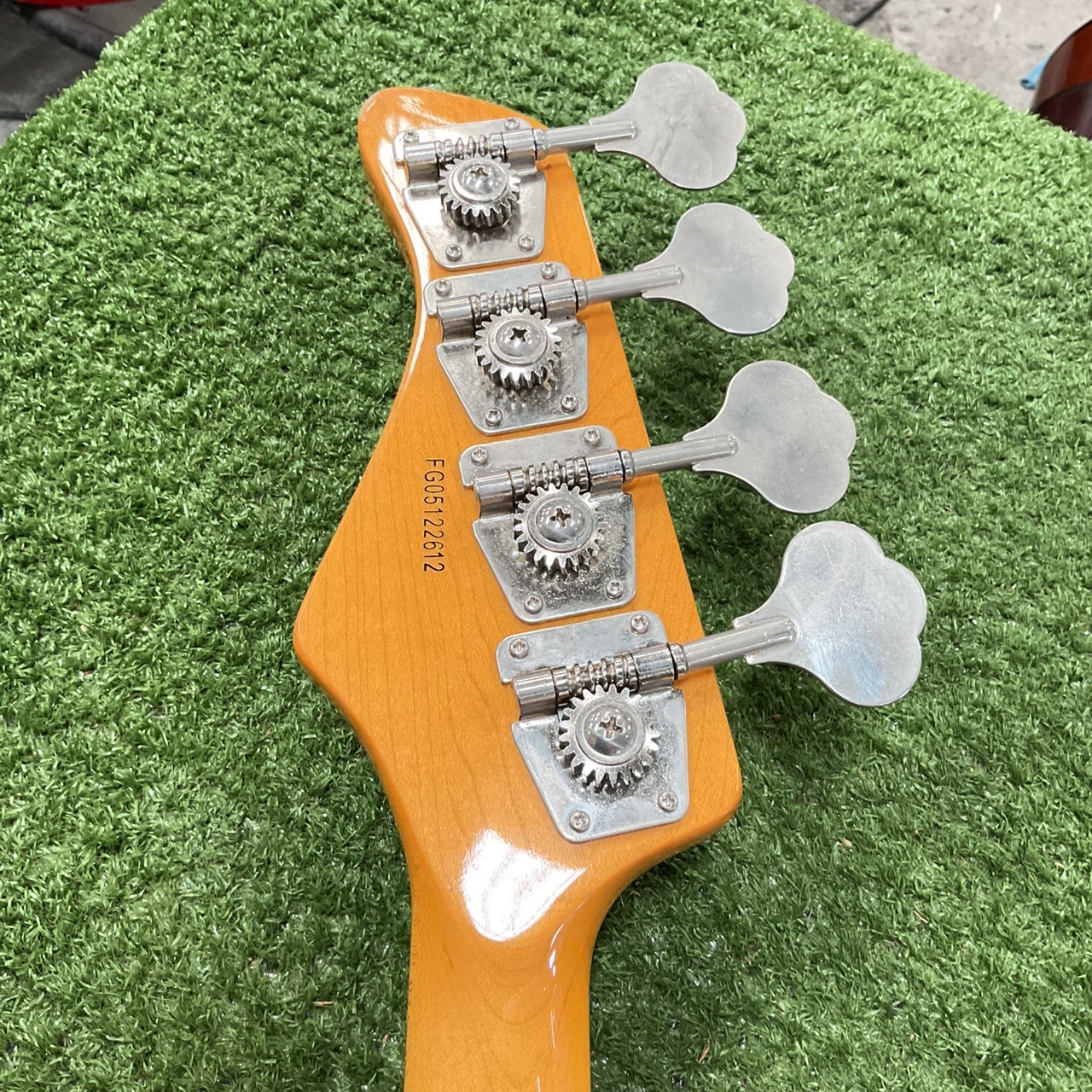 กีต้าร์เบส FERNANDES