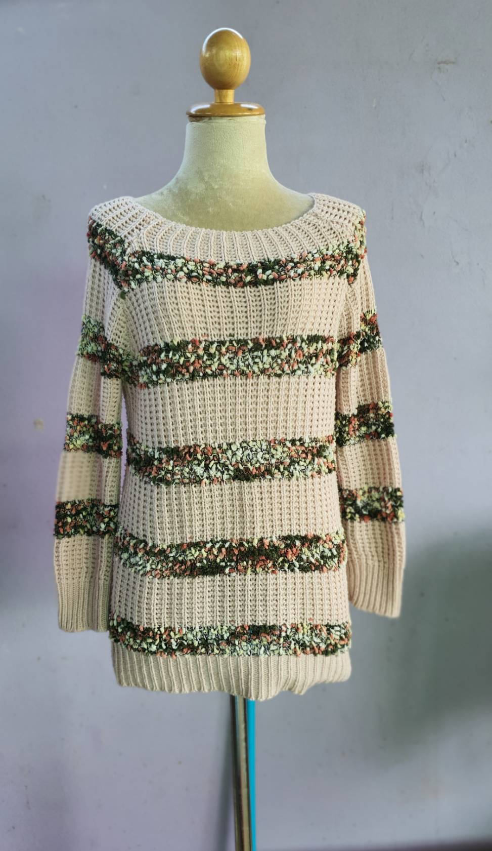FF02572 เสื้อแฟชั่น ไหมพรมถัก สีชมพูอ่อน มือสอง อก 36-40 นิ้ว