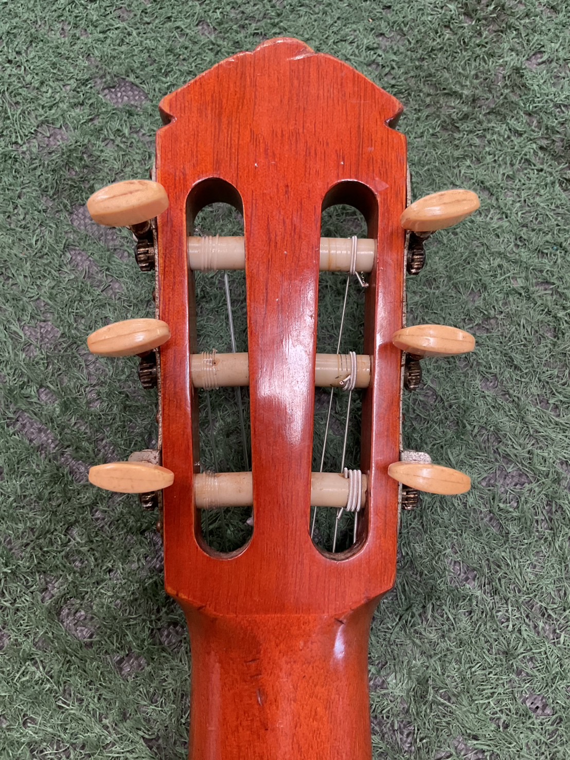 กีต้าร์คลาสสิค YAMAHA : C-100D