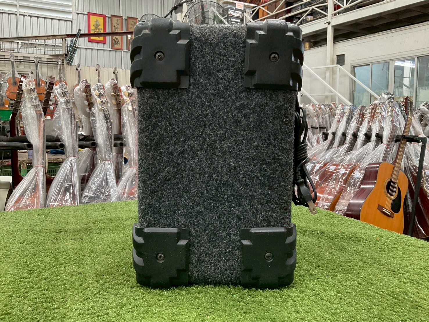 แอมป์กีต้าร์และเบส EDWARDS : EGA10