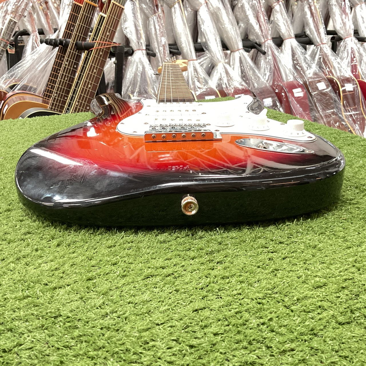 กีต้าร์ไฟฟ้า BUSKER'S