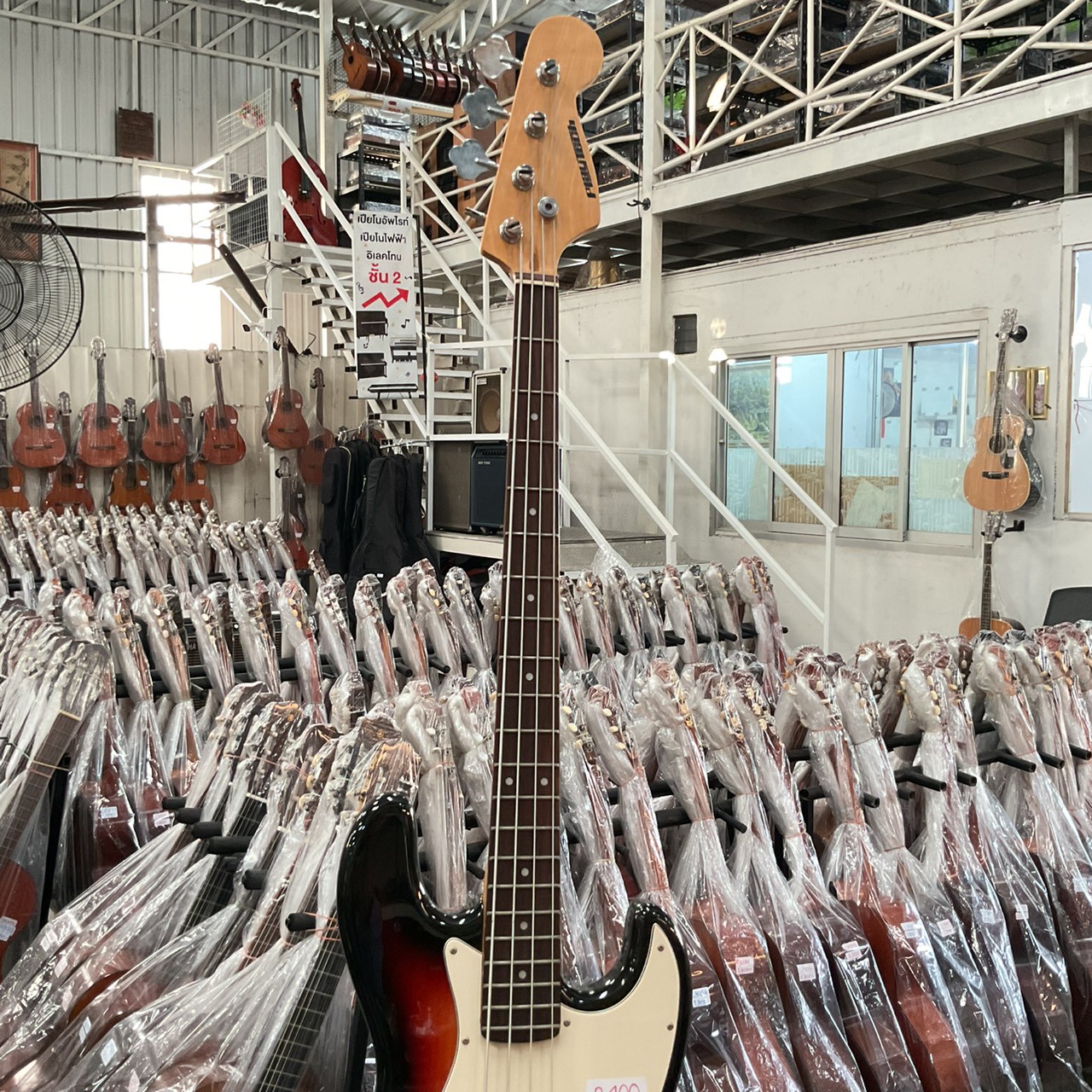 กีต้าร์เบส PlayTech