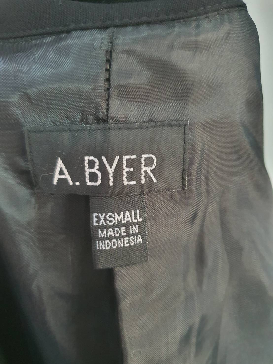 FF06022 เสื้อสูท สีดำ แบรนด์ มือสอง A. BYER อก 32 นิ้ว