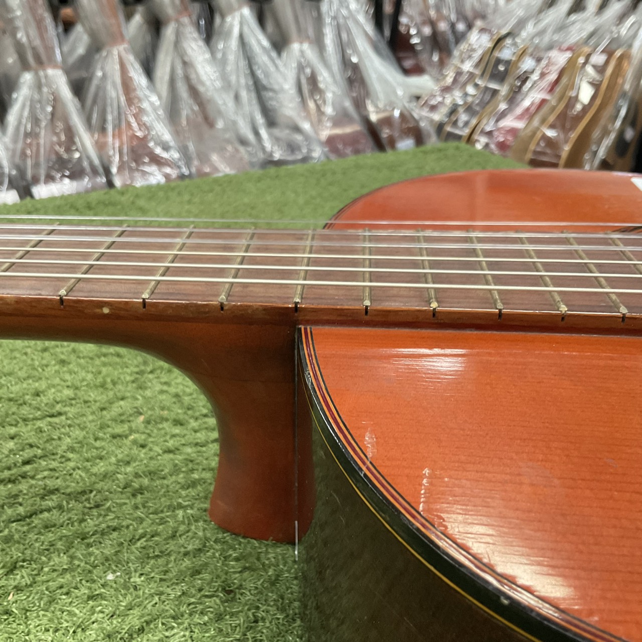 กีต้าร์คลาสสิค YAMAHA : G-70D