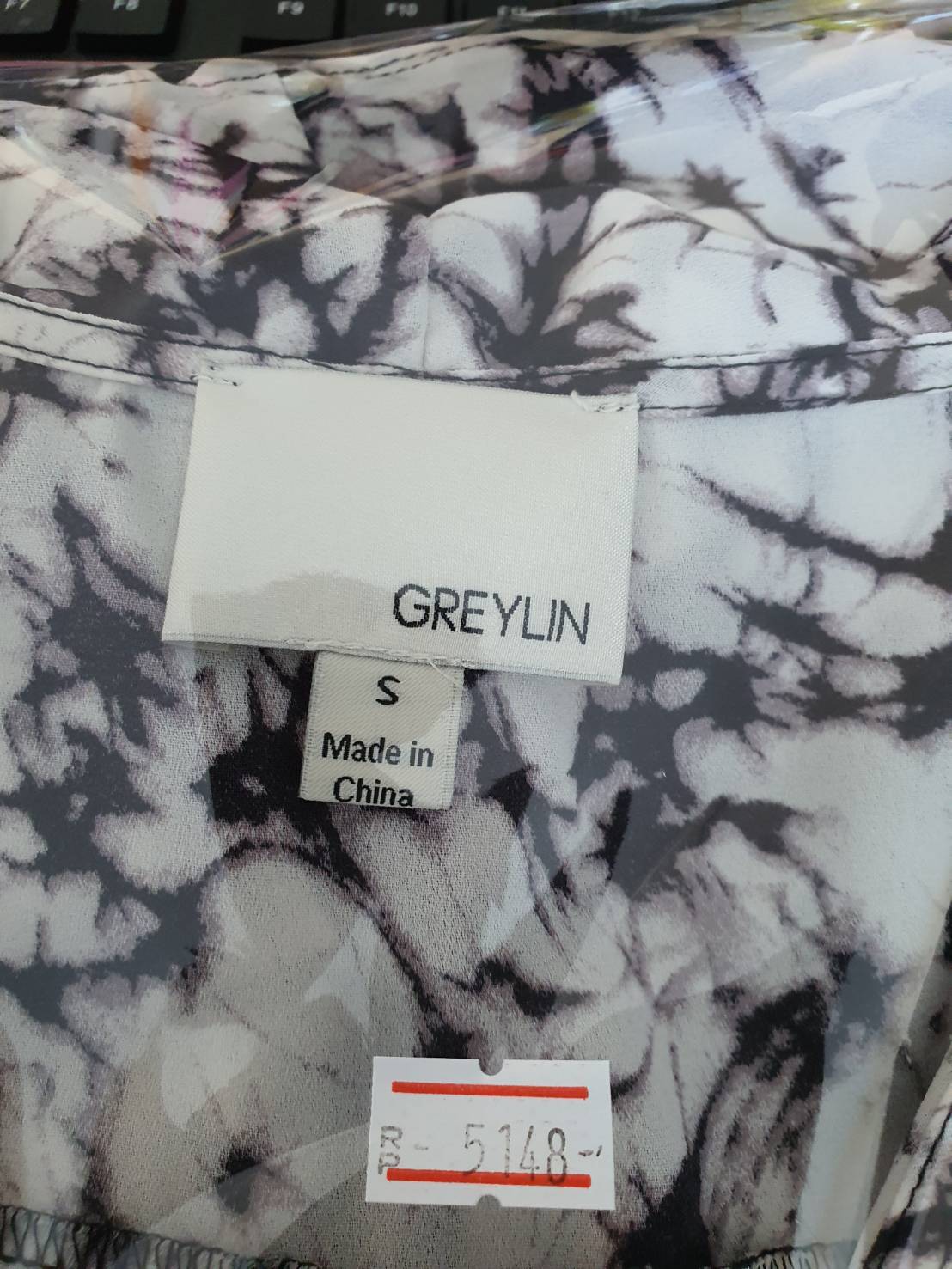 FF05148 เสื้อผ้ามือสอง ชีฟอง แบรนด์ GREYLIN อก 38 นิ้ว