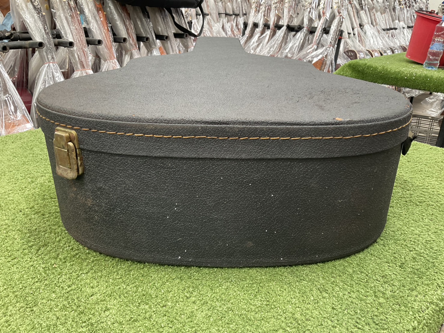 กล่องเคสกีต้าร์โปร่ง