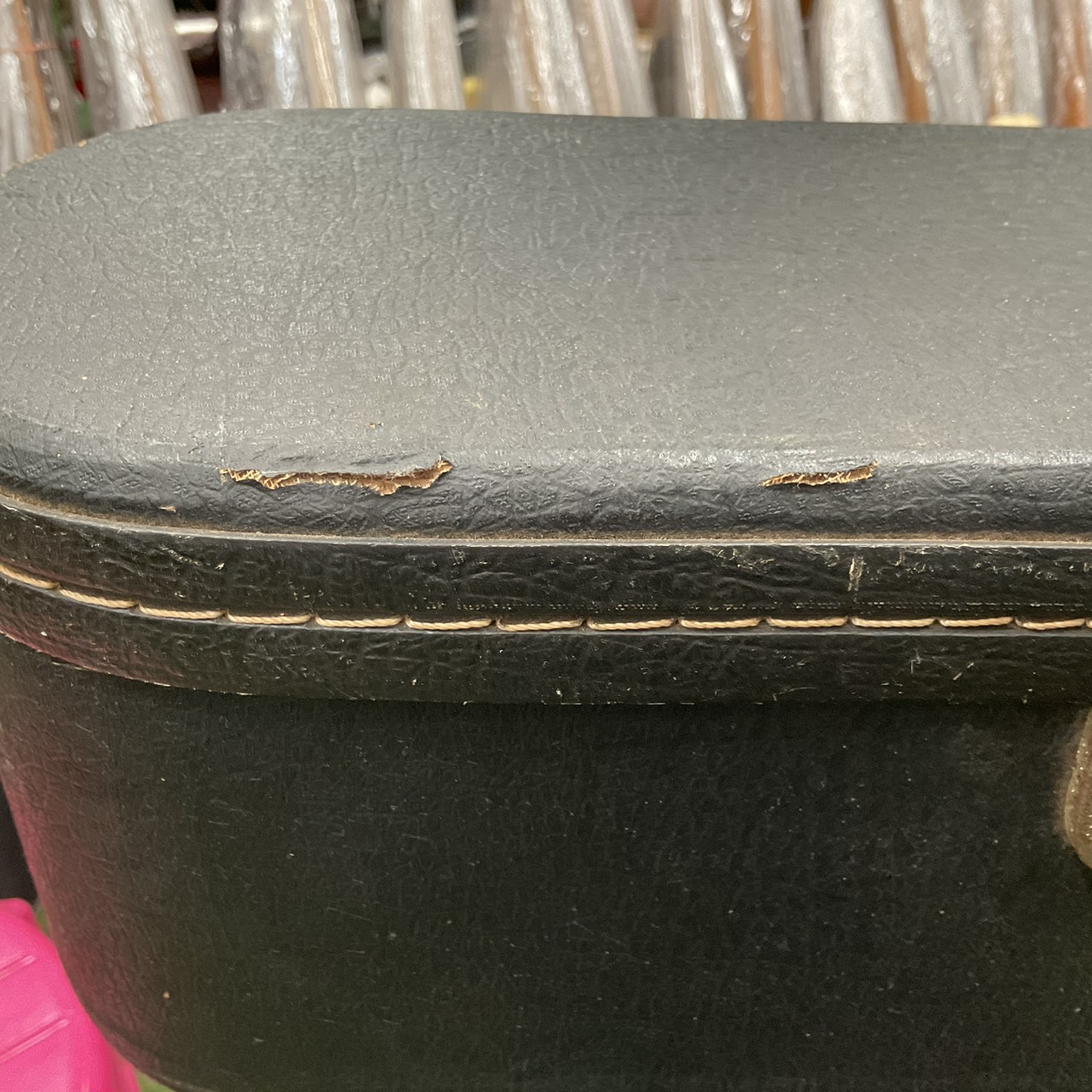 กล่องเคสกีต้าร์โปร่ง