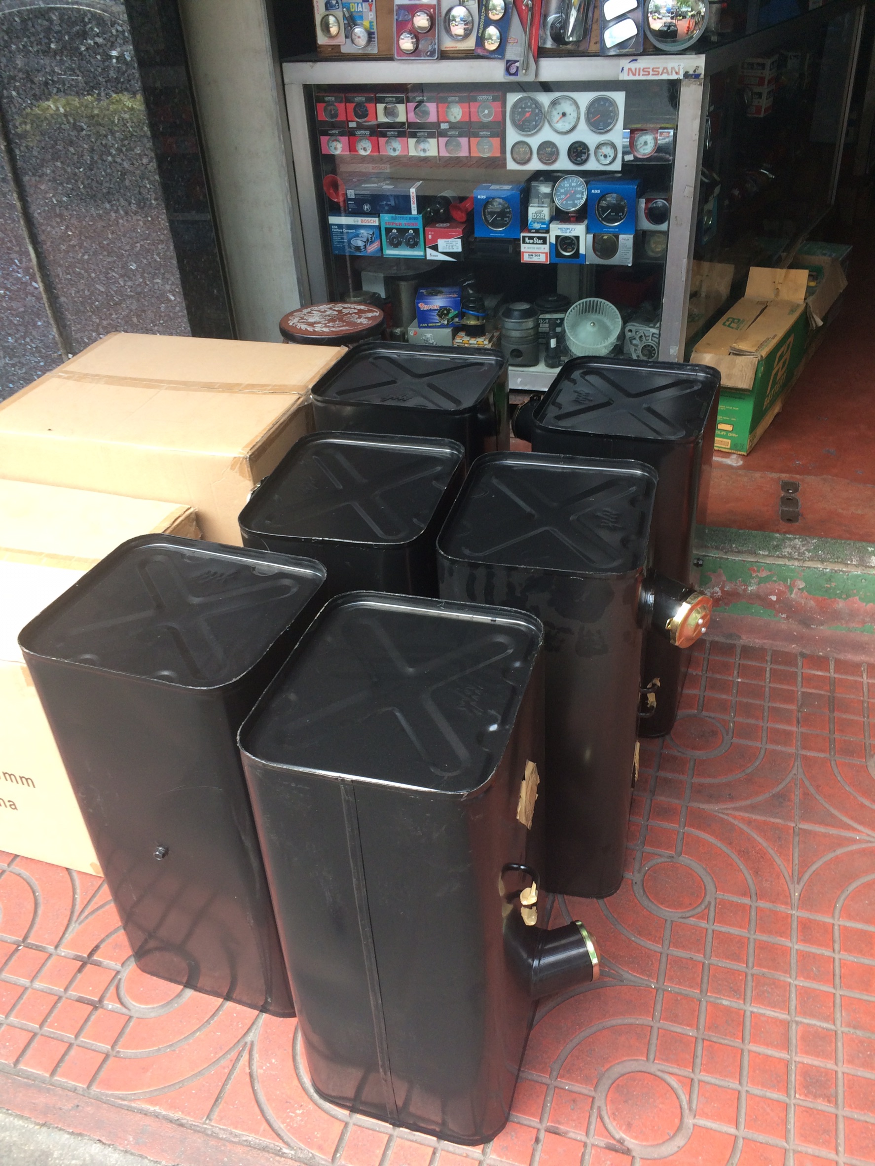 ถังน้ำมันรถบรรทุก 60 80 100 150 200 ลิตร