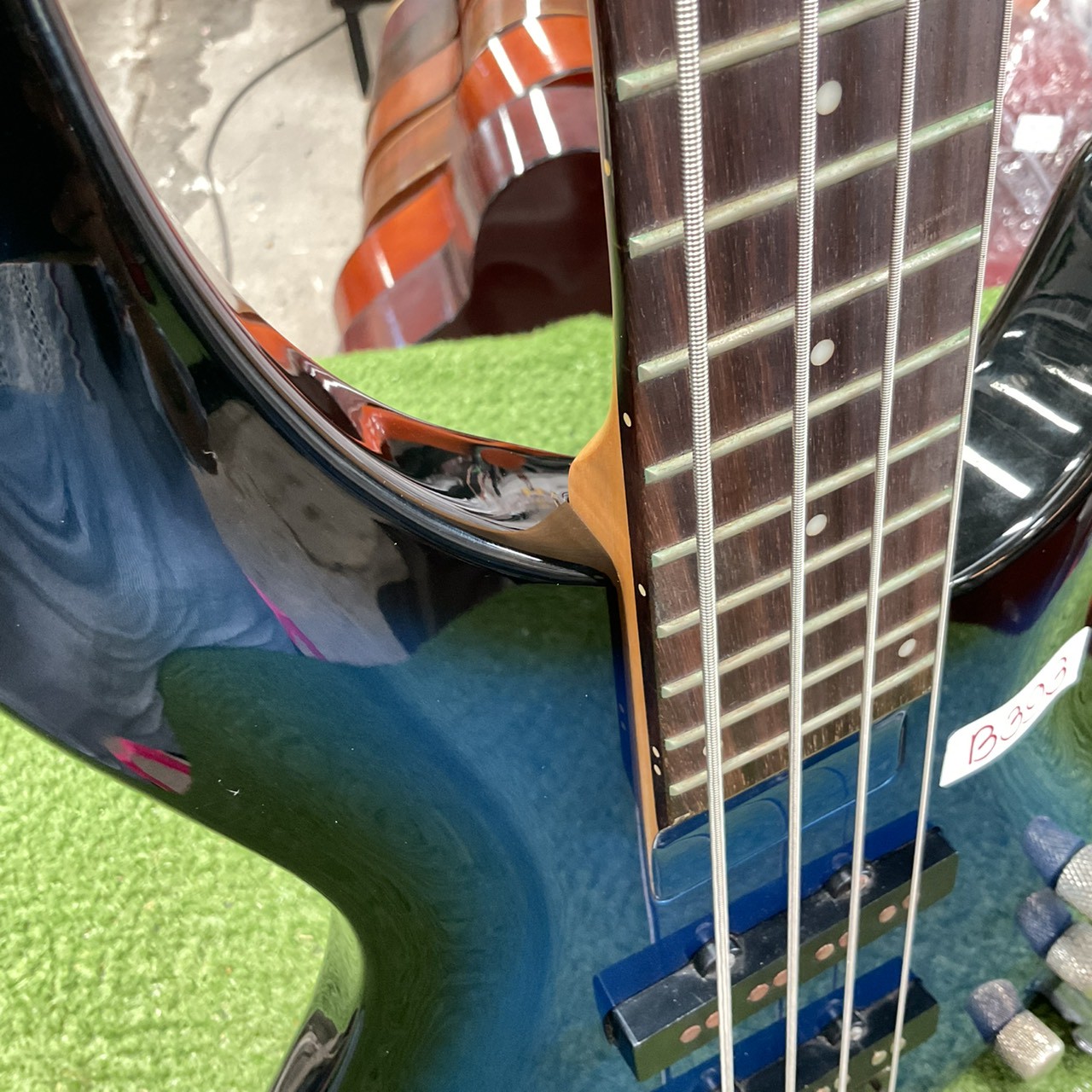 กีต้าร์เบส Aria Pro II