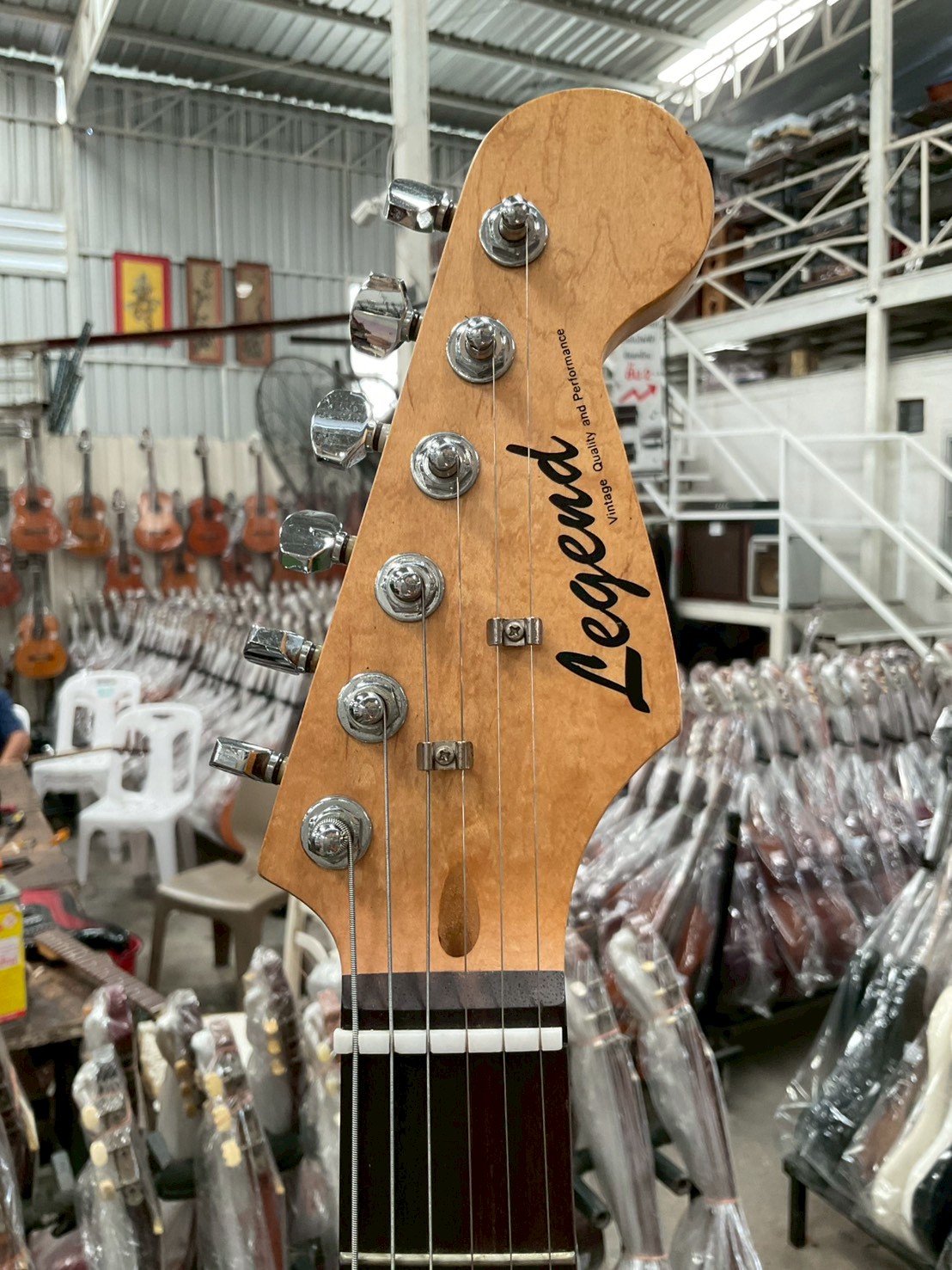 กีต้าร์ไฟฟ้า Legend