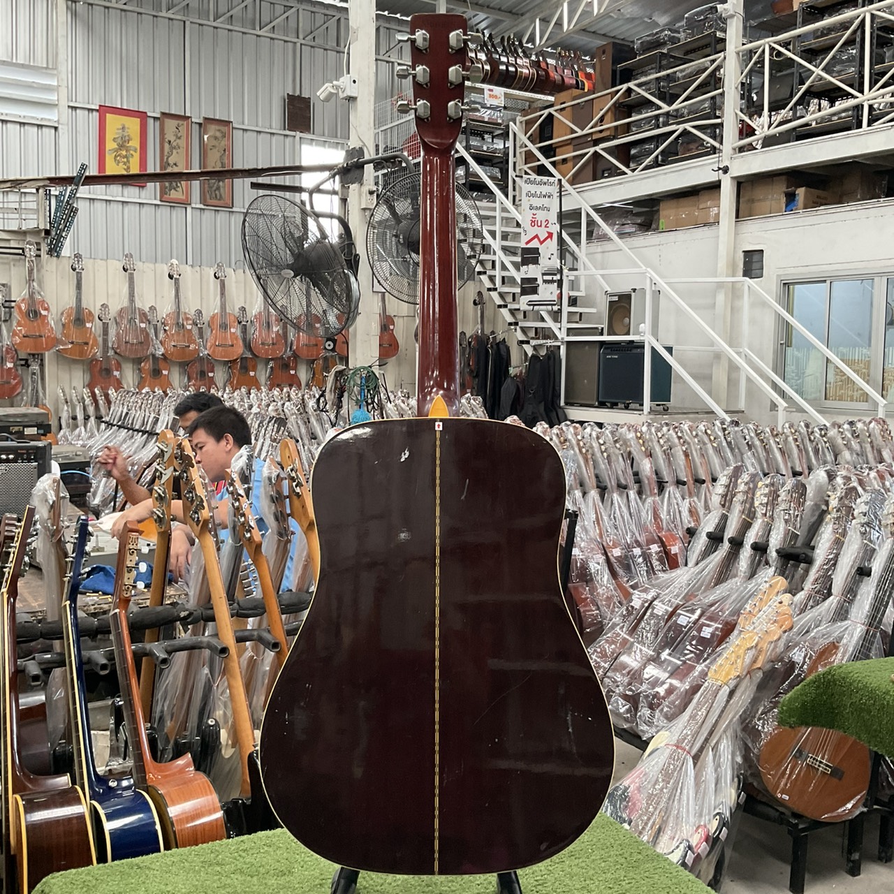 กีต้าร์โปร่ง Morris : W-20