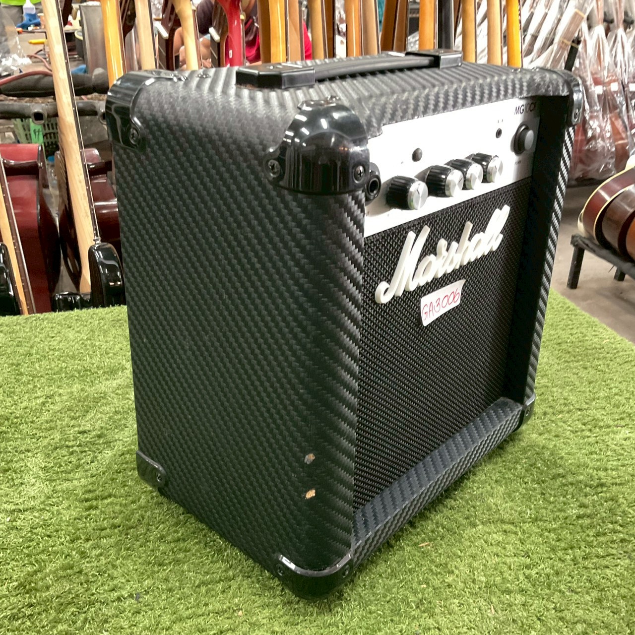 แอมป์กีต้าร์ Marshall : MG10CF