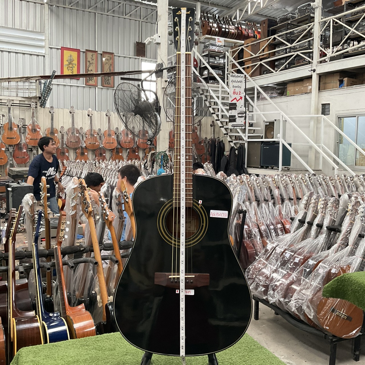 กีต้าร์โปร่ง Legend : LAW-20G/BK