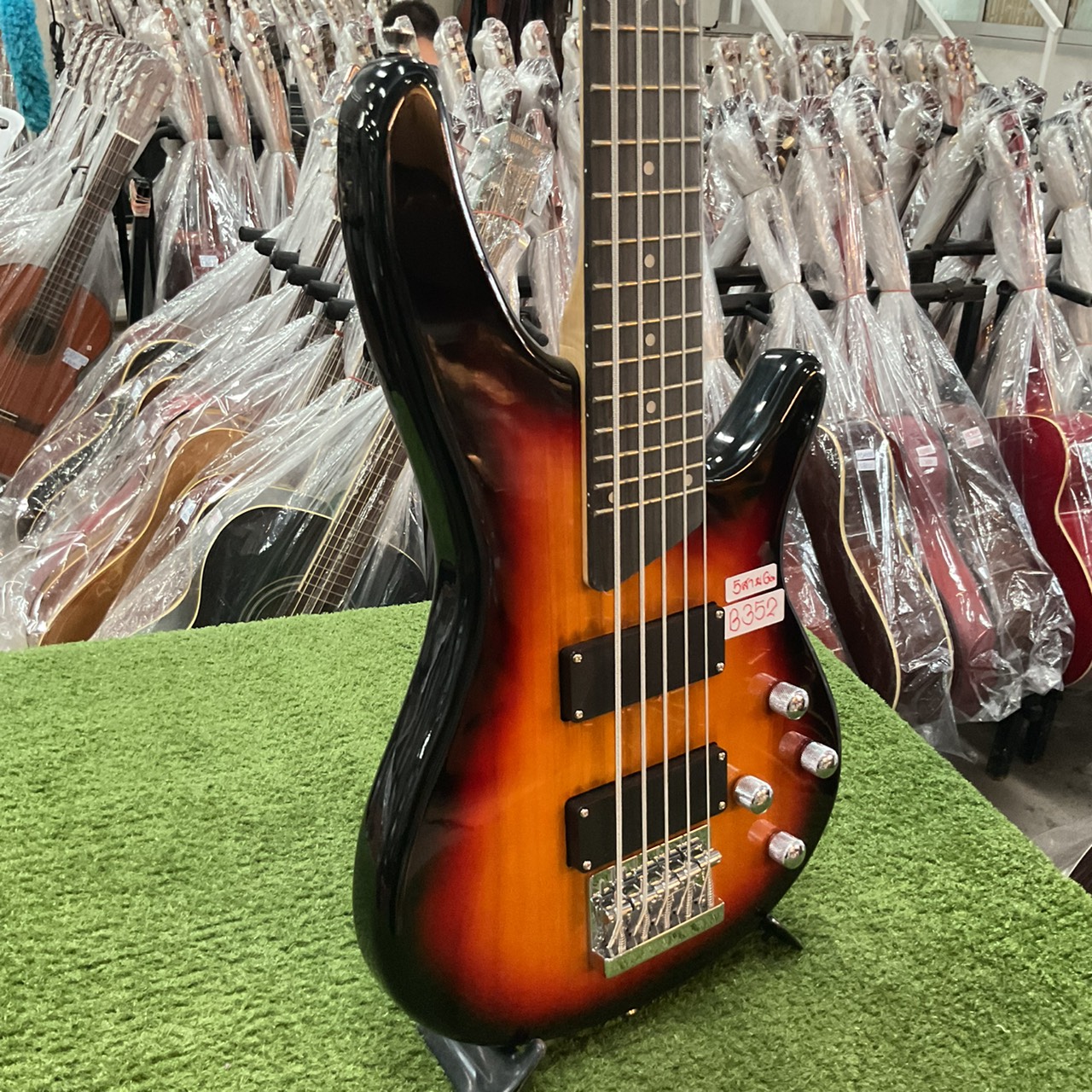 กีต้าร์เบส Sni jer (Gion) - 5 สาย