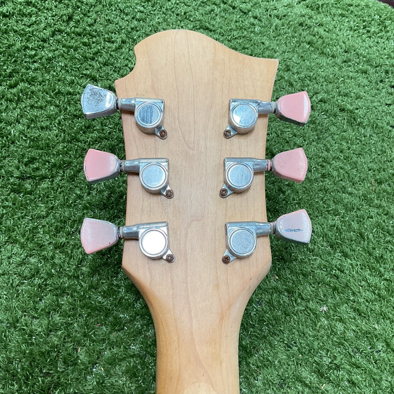 กีต้าร์ไฟฟ้า Burny