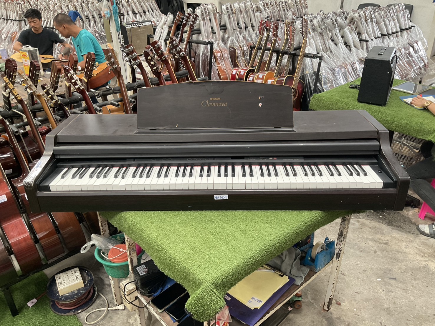 เปียโน YAMAHA : CLP-820 สินค้าไม่พร้อมใช้งาน (ต้องซ่อม)