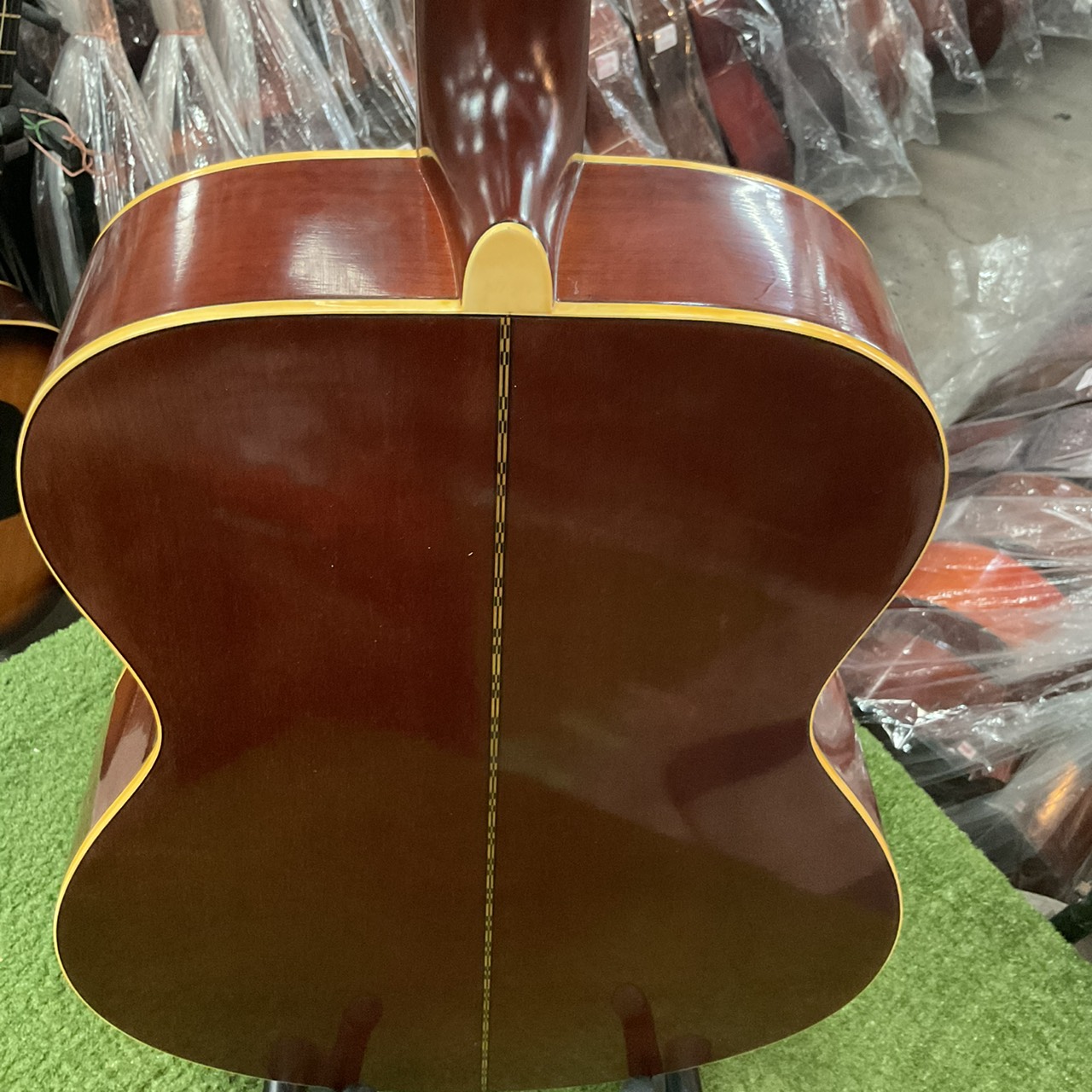 กีต้าร์โปร่ง YAMAHA : FG-252D