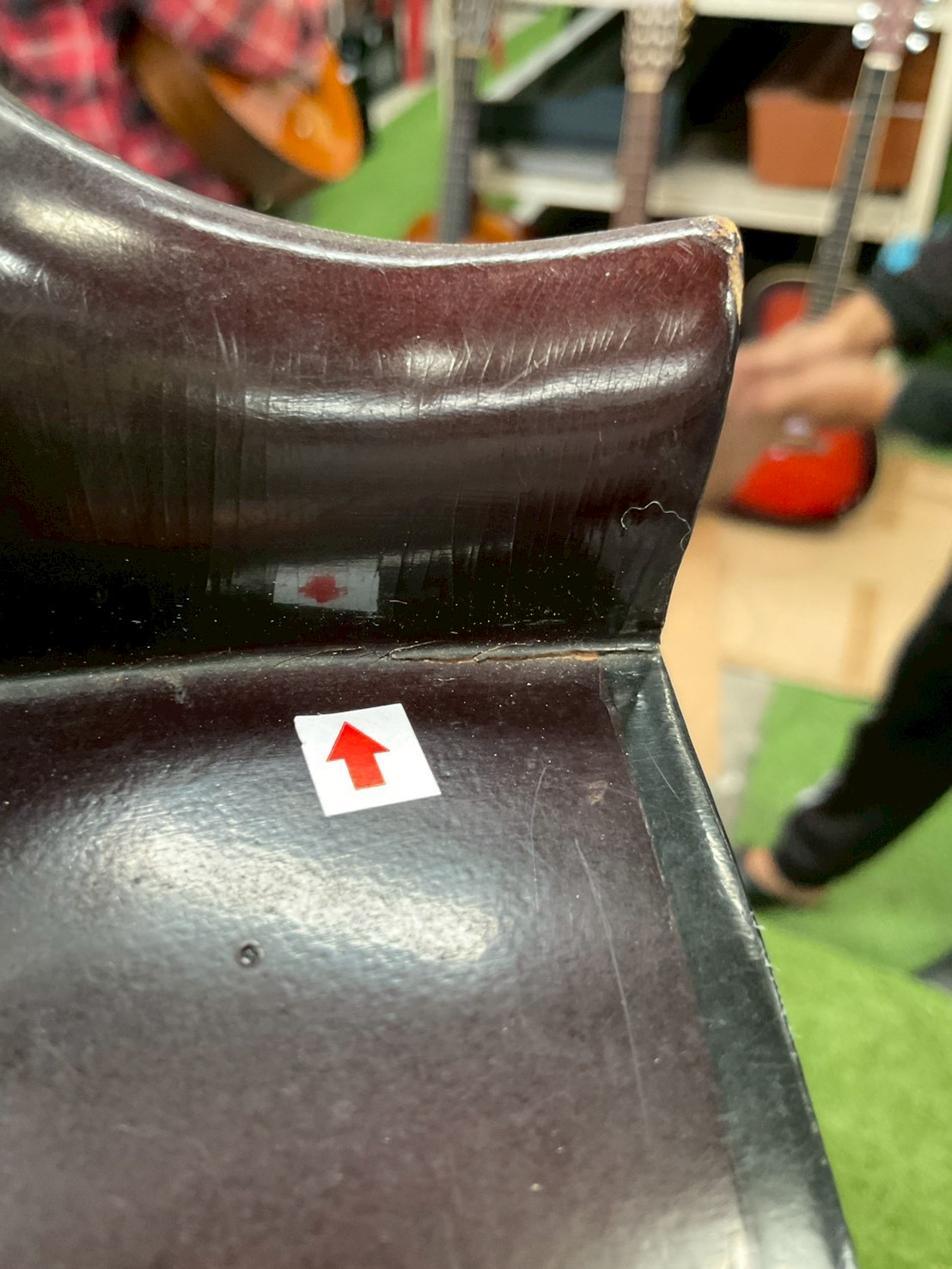 กีต้าร์คลาสสิค ยี่ห้อตามภาพ