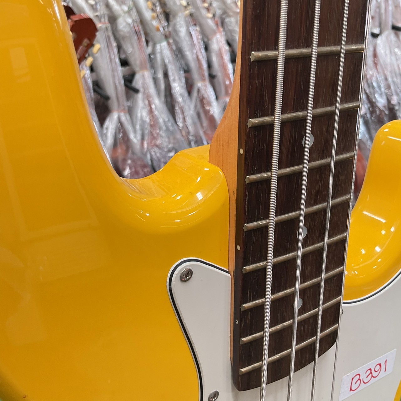 กีต้าร์เบส SELDER