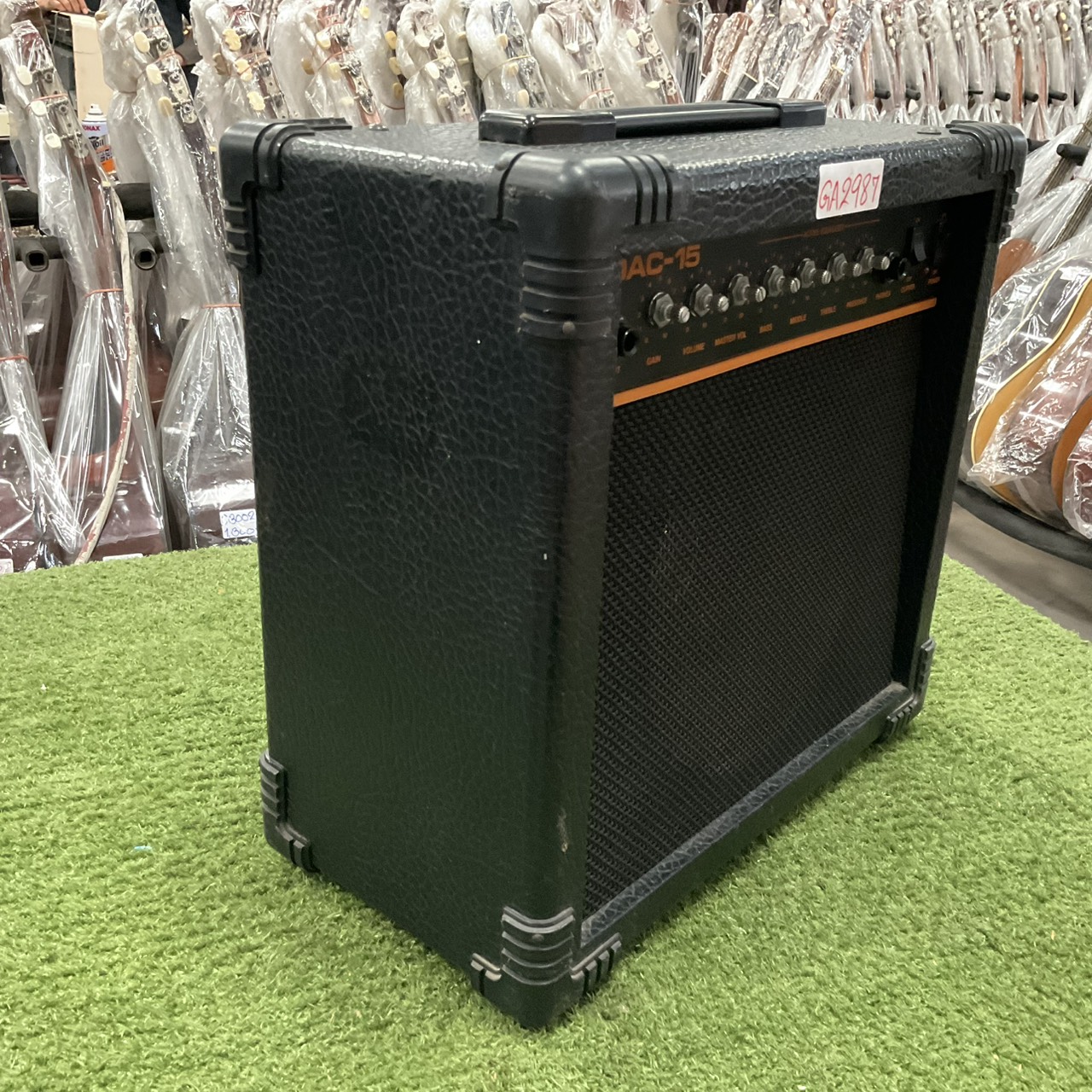 แอมป์กีต้าร์ Roland : DAC-15