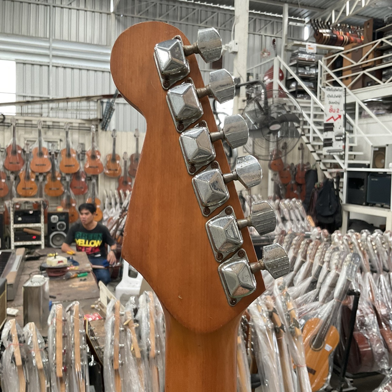 กีต้าร์ไฟฟ้า Photogenic : TRADITIONAL