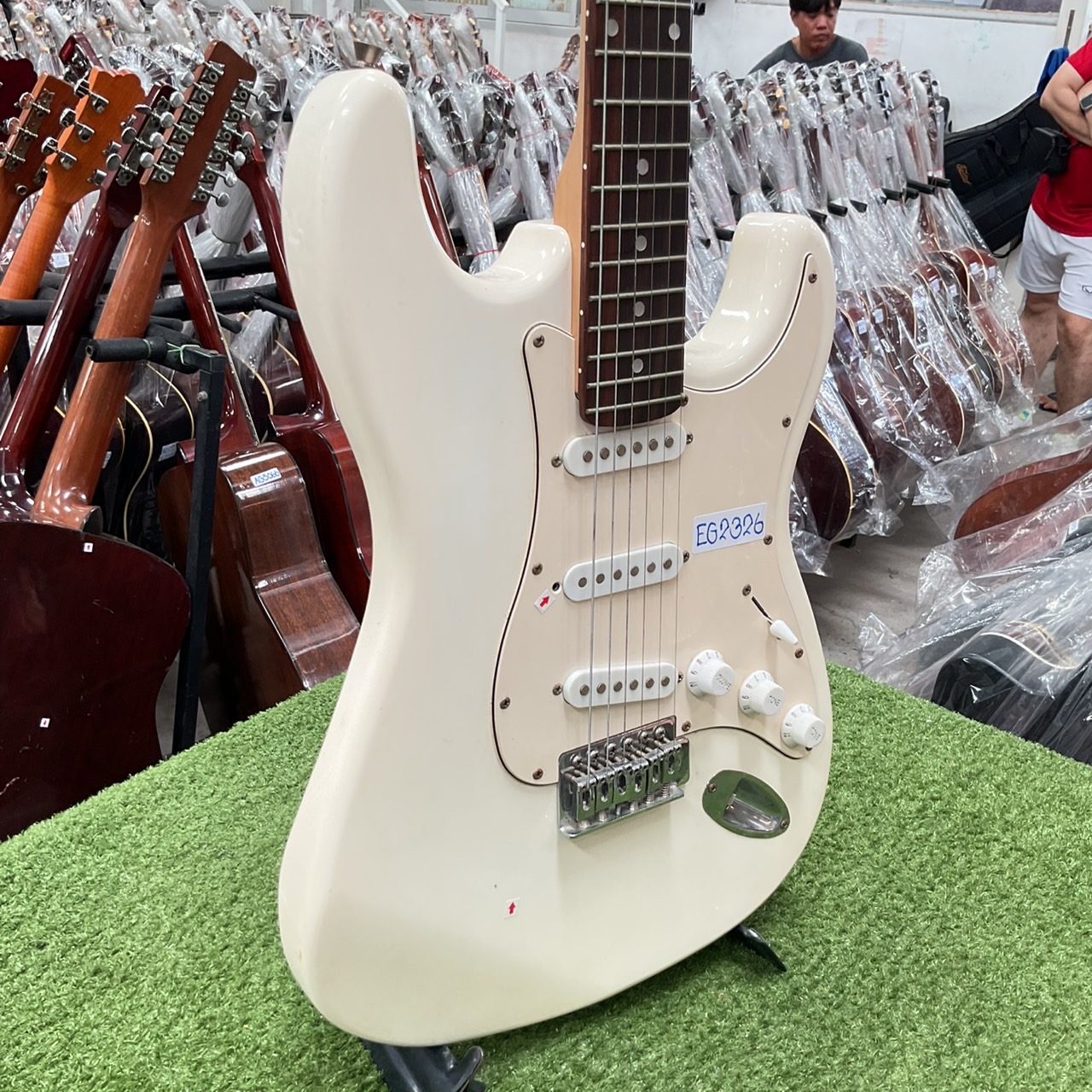 กีต้าร์ไฟฟ้า PlayTech