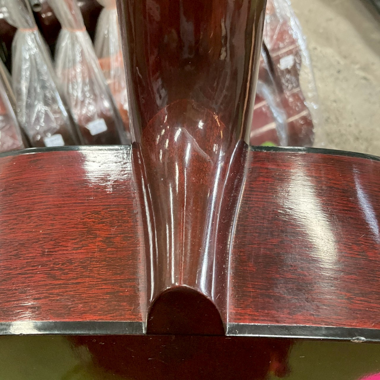 กีต้าร์โปร่ง YAMAHA : FG-130