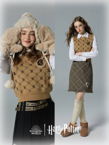 [Pre-Order] Kyouko x Harry Potter Waistcoat เสื้อกั๊กไหมพรม Winter/2023