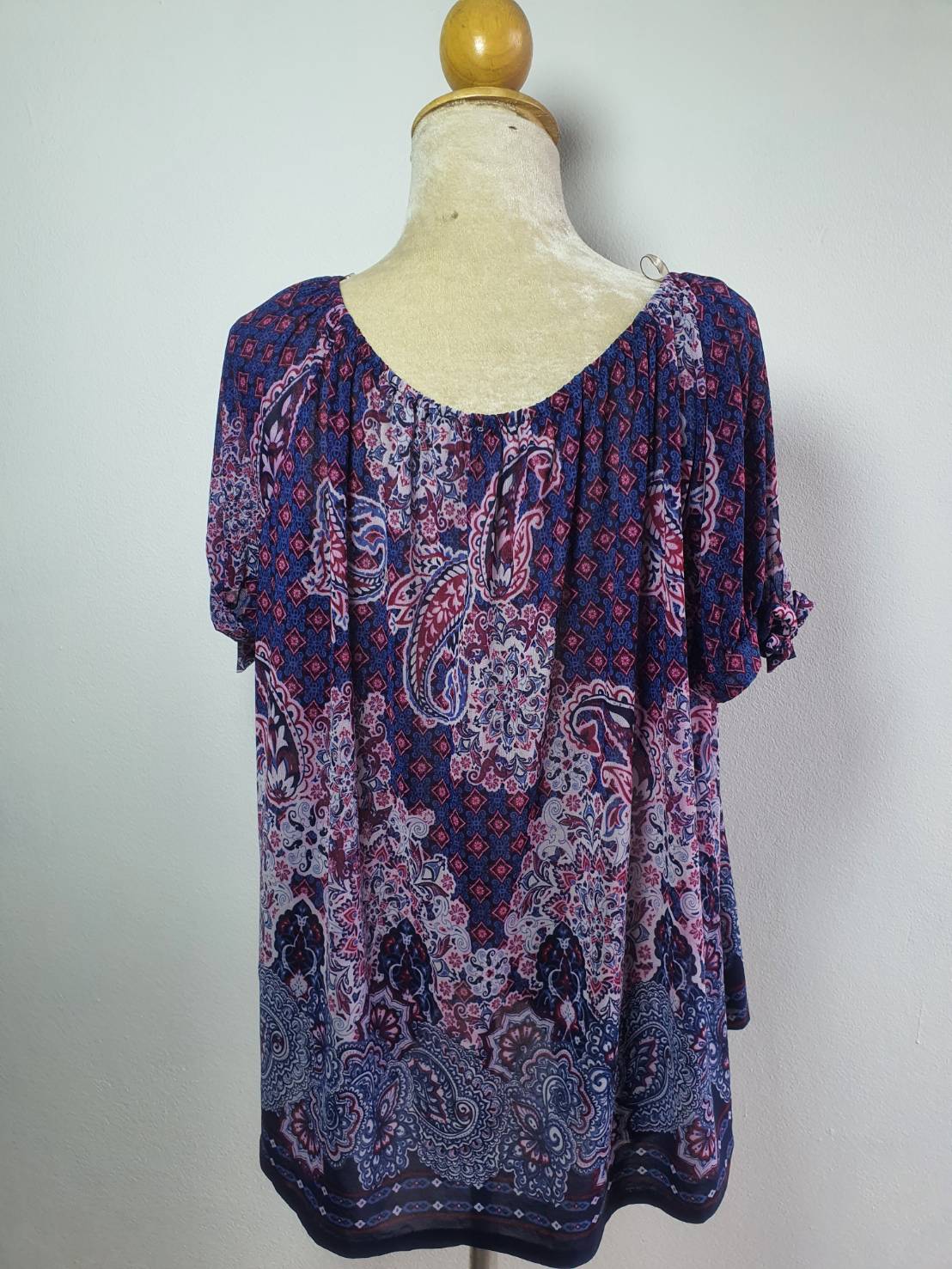 FF03857 เสื้อผ้ามือสอง สีม่วงลาย แบรนด์ Siren RILY อก free-52 นิ้ว