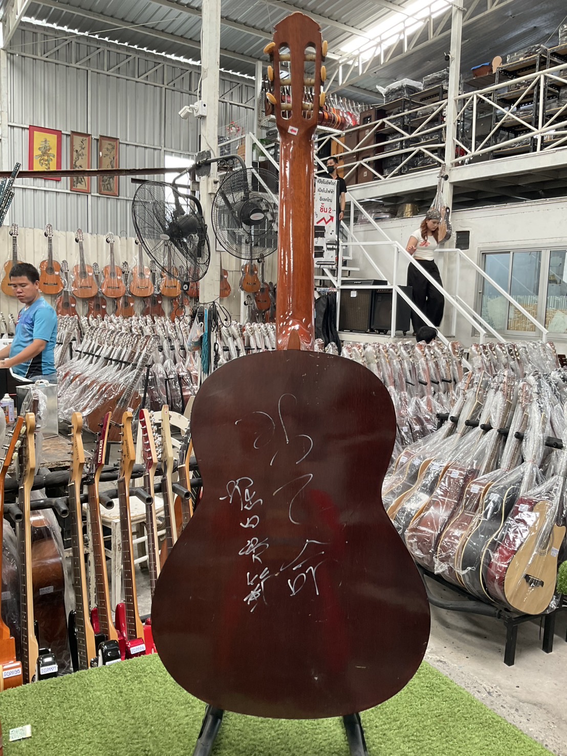กีต้าร์คลาสสิค YAMAHA : G-70D
