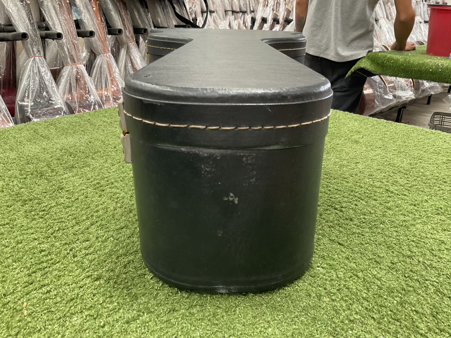 กล่องเคสกีต้าร์โปร่ง