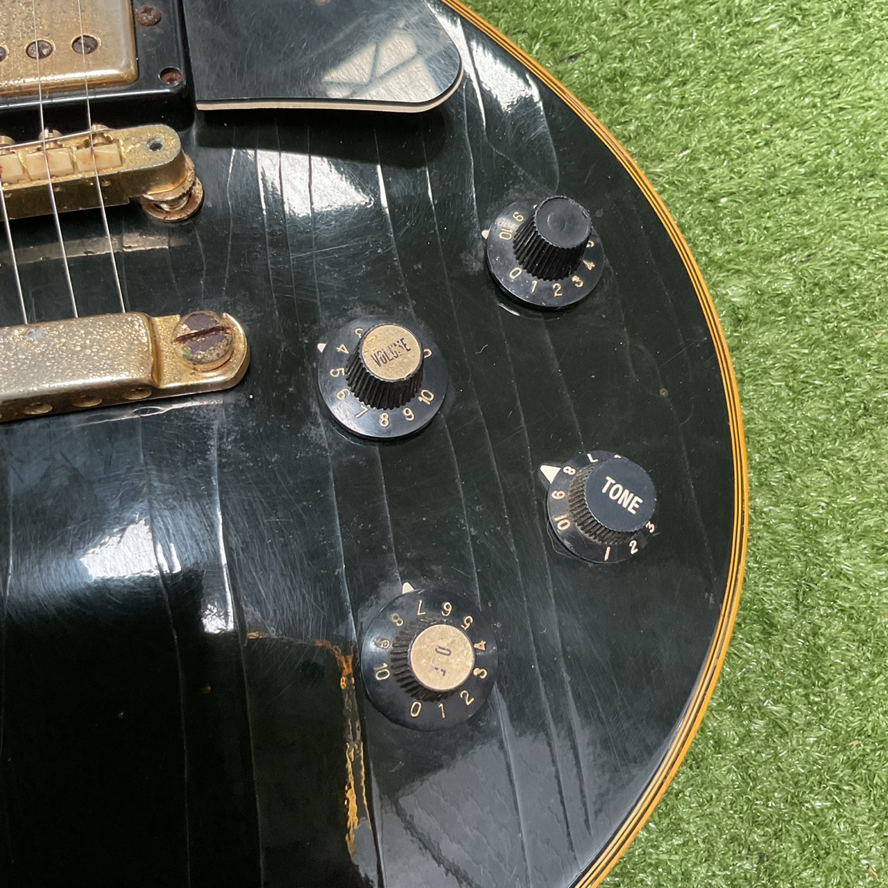 กีต้าร์ไฟฟ้า Marchis