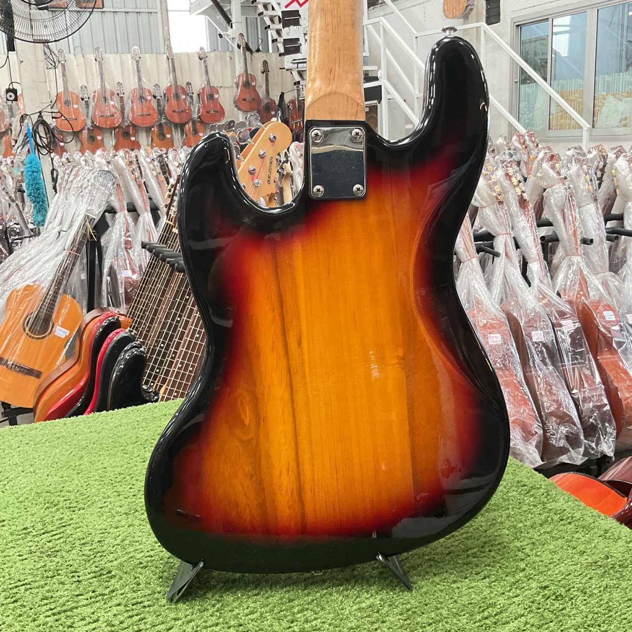 กีต้าร์เบส K-Garage : TRADITIONAL