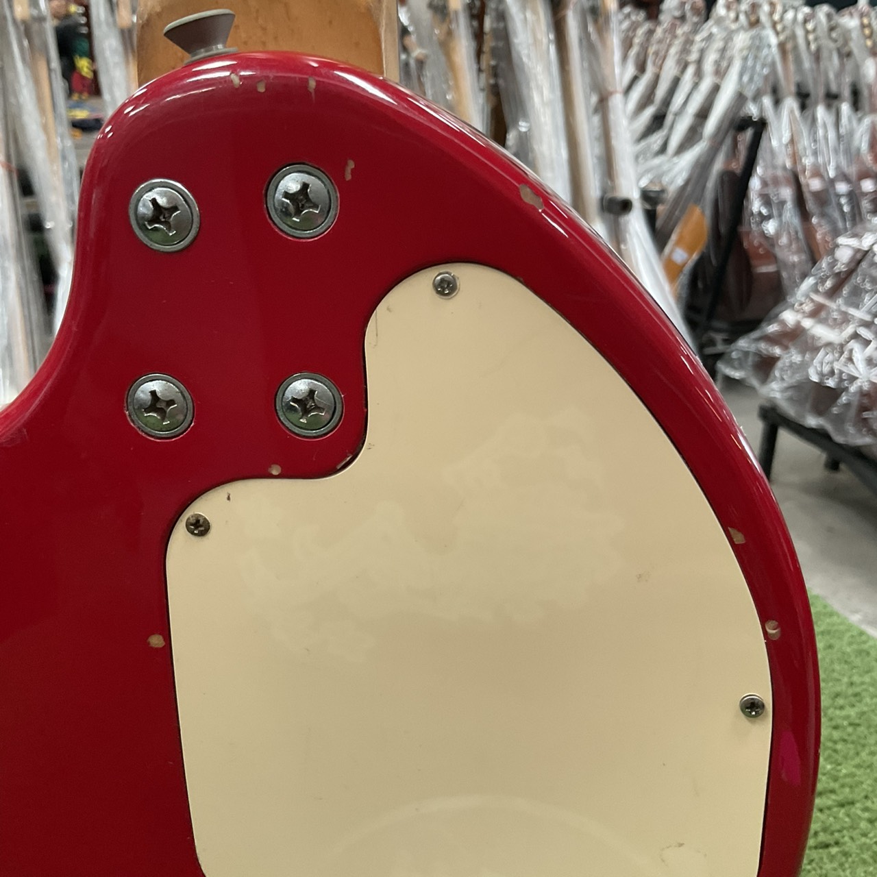 กีต้าร์ไฟฟ้า FERNANDES