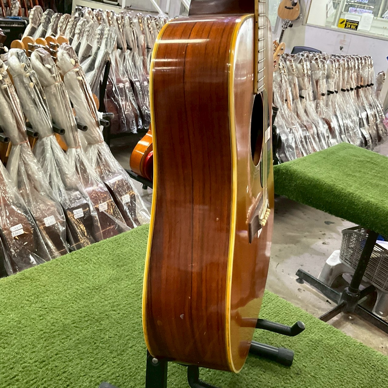 กีต้าร์โปร่ง Folks : F120