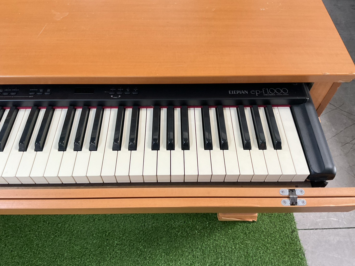 เปียโน COLUMBIA : ELEPIAN ep-f1000 - ร้านเครื่องดนตรีมือสองญี่ปุ่น 