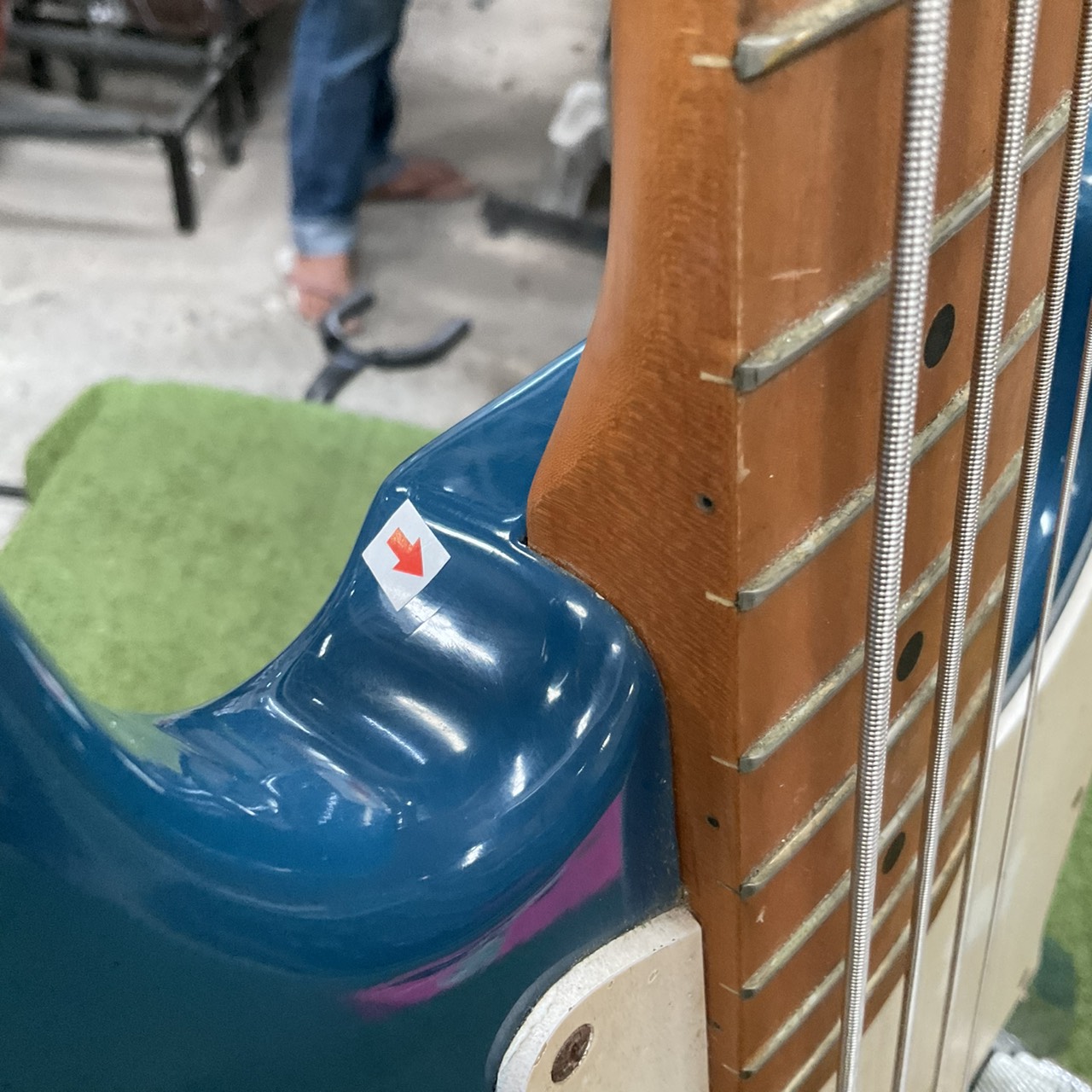 กีต้าร์เบส Flavor