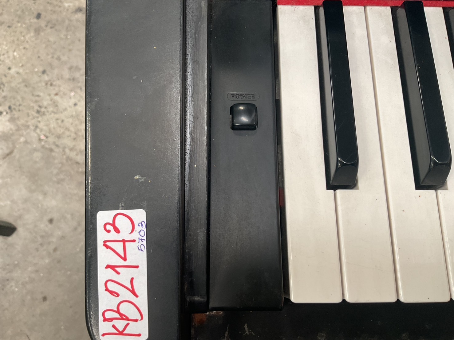 เปียโน YAMAHA : Clavinova CLP-122 - ร้านเครื่องดนตรีมือสอง