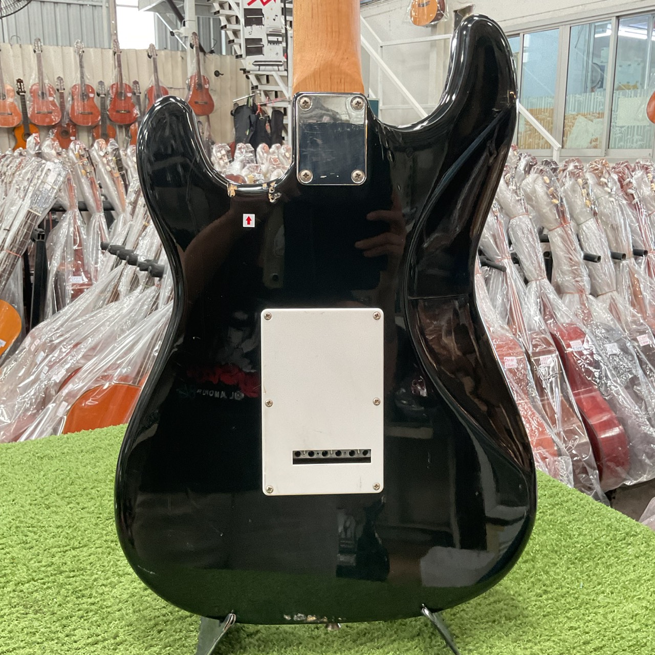 กีต้าร์ไฟฟ้า BUSKER'S