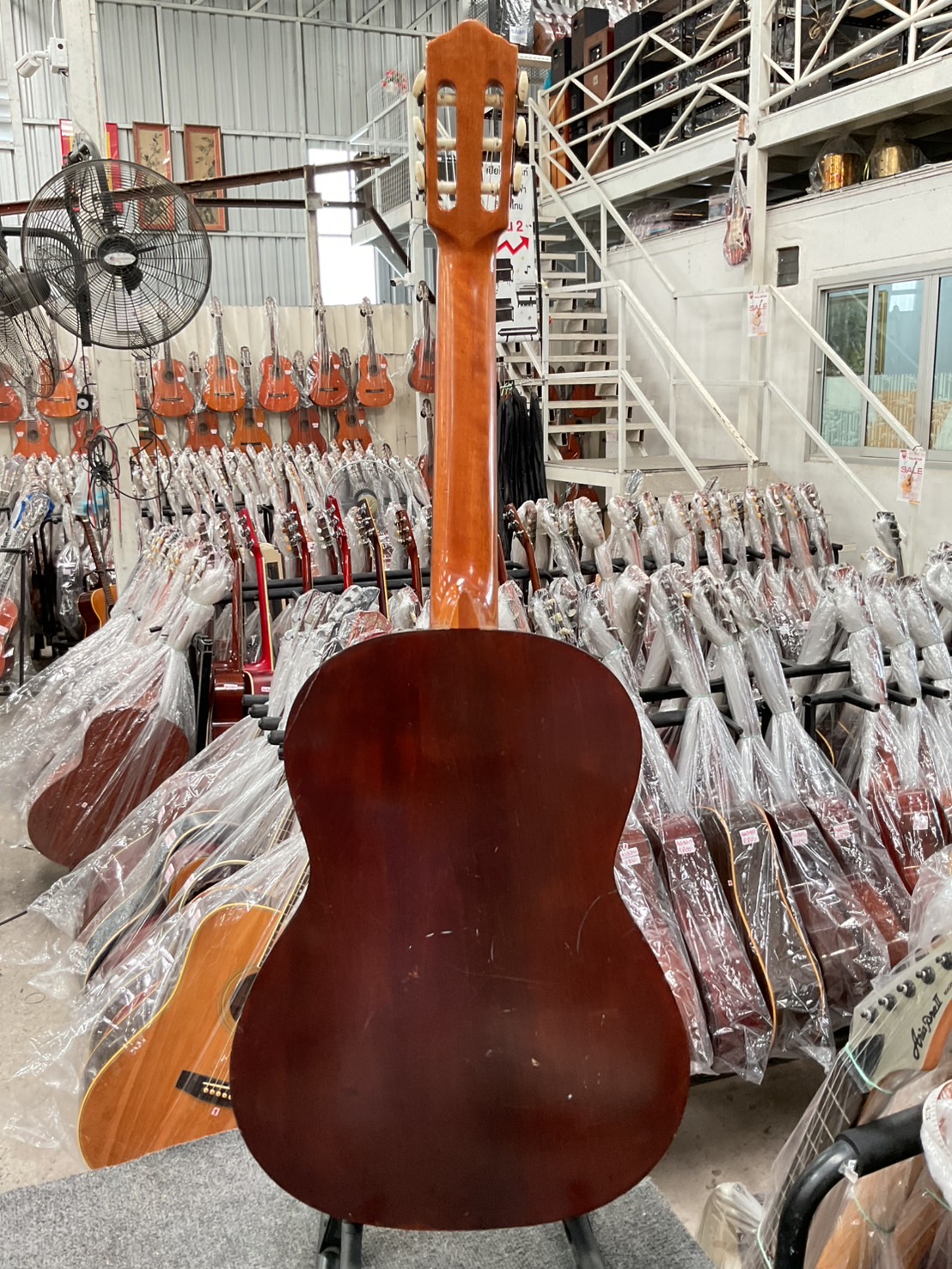 กีต้าร์คลาสสิค ZEN-ON GUT : No.70