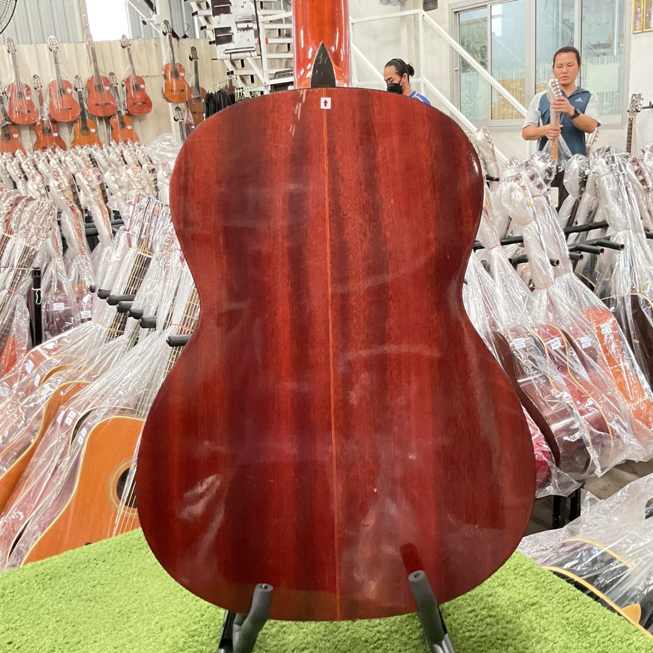 กีต้าร์คลาสสิค Grand Raforet : No.100